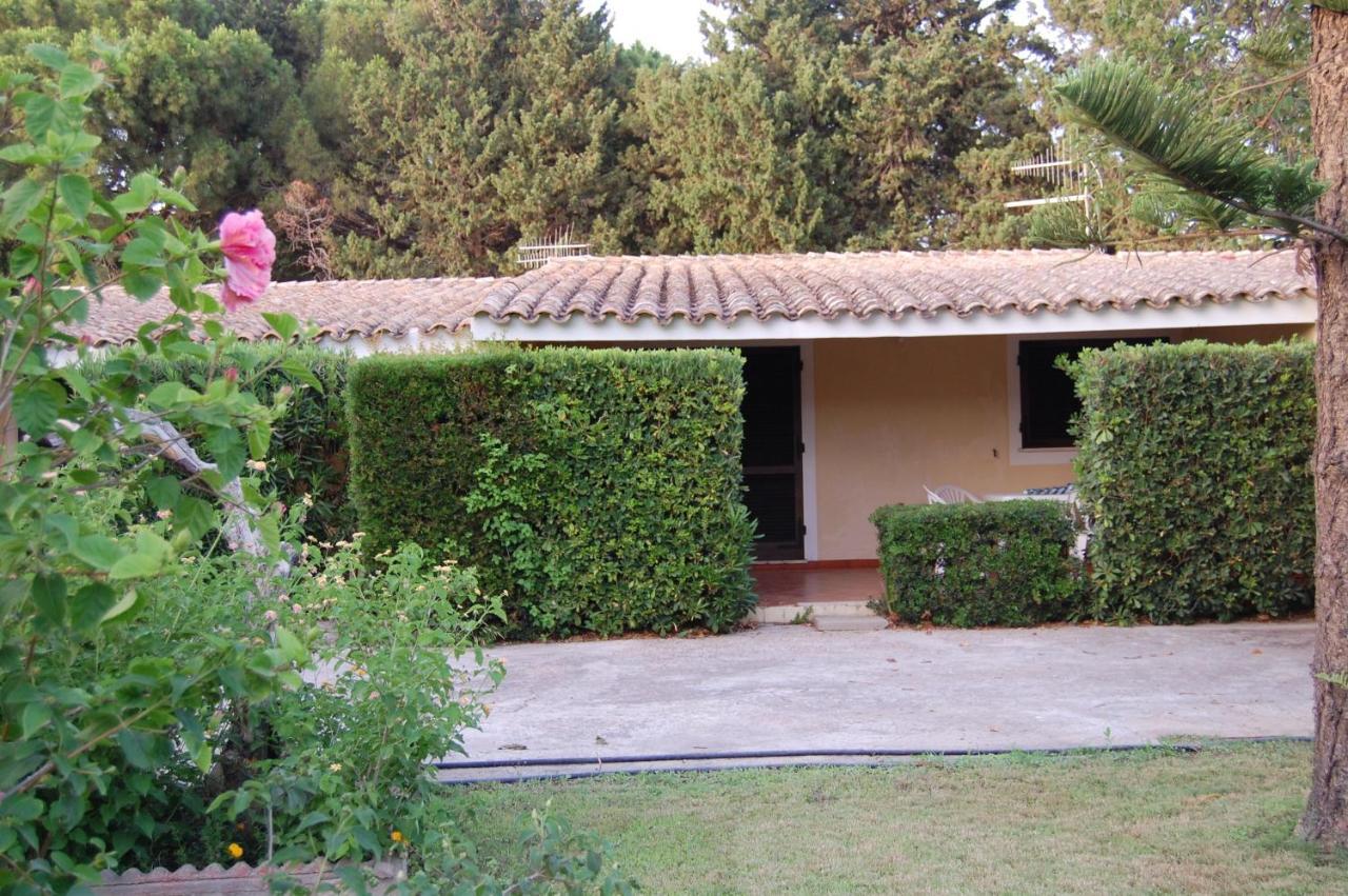Domu Carmela Villa Villasimius Exteriör bild
